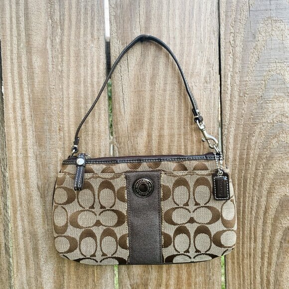 Coach Signature C Wristlet - Picture 11 of 11